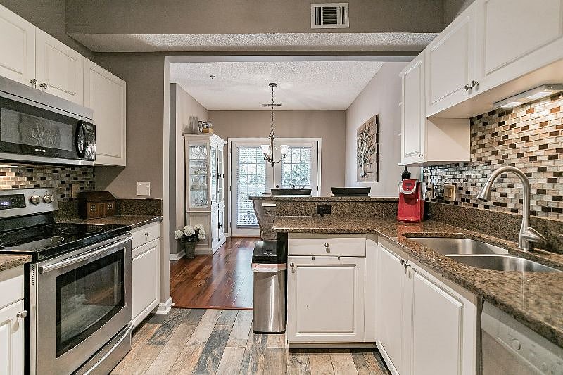 Furnished Finder property 413046_1 photo 6