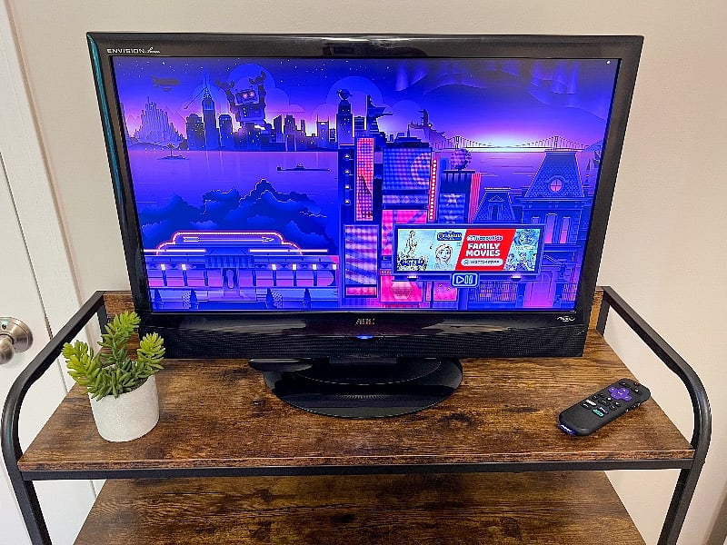 Equipped with ROKU!