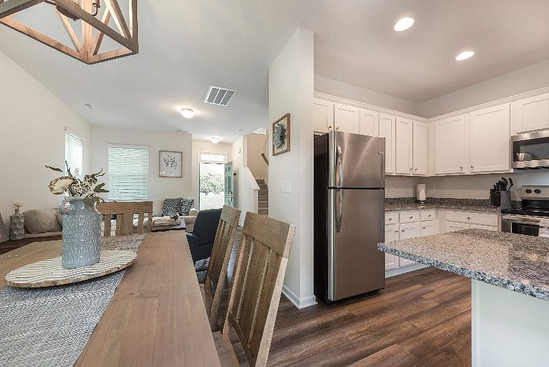 Furnished Finder property 413091_1 photo 9