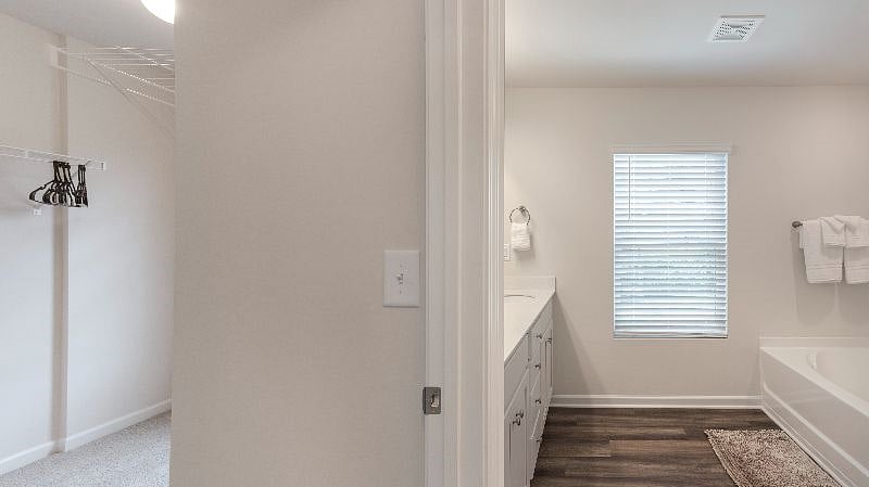 Furnished Finder property 413091_1 photo 23