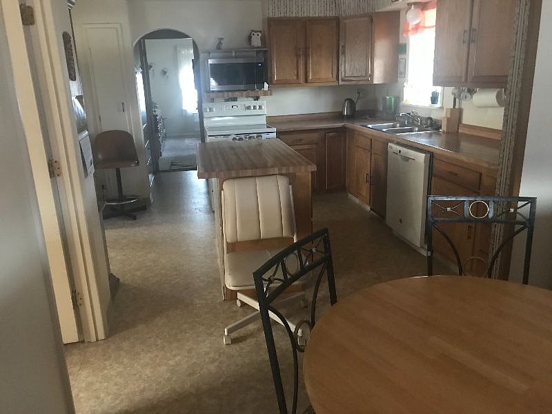 Furnished Finder property 413162_1 photo 14