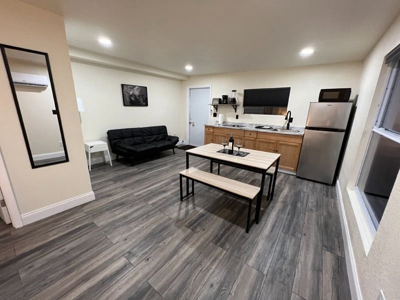 Furnished Finder property 413209_1 photo 10
