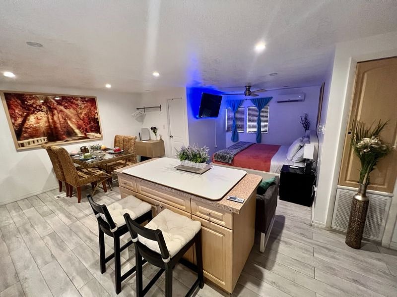Furnished Finder property 413209_1 photo 24