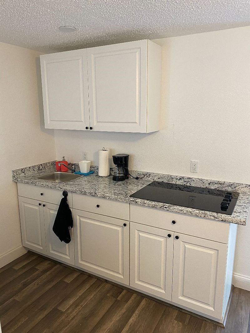 Furnished Finder property 413209_6 photo 6