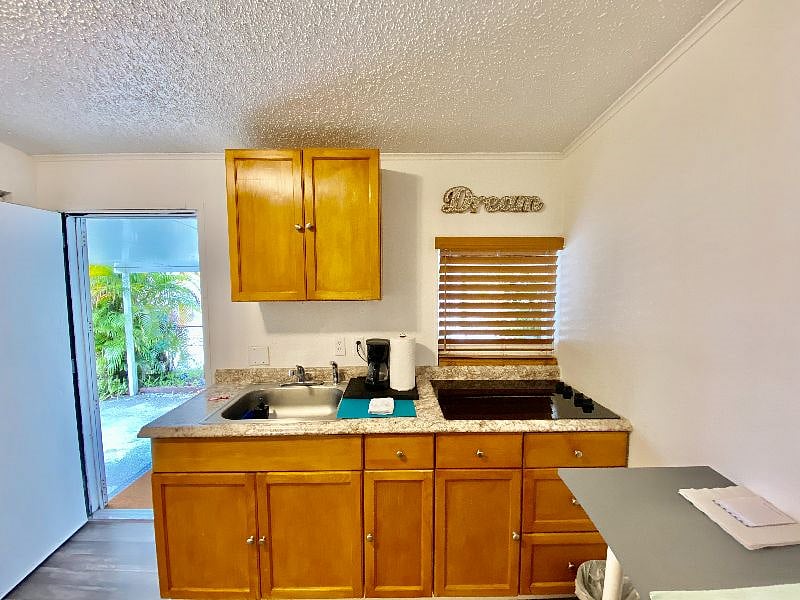 Furnished Finder property 413209_7 photo 4