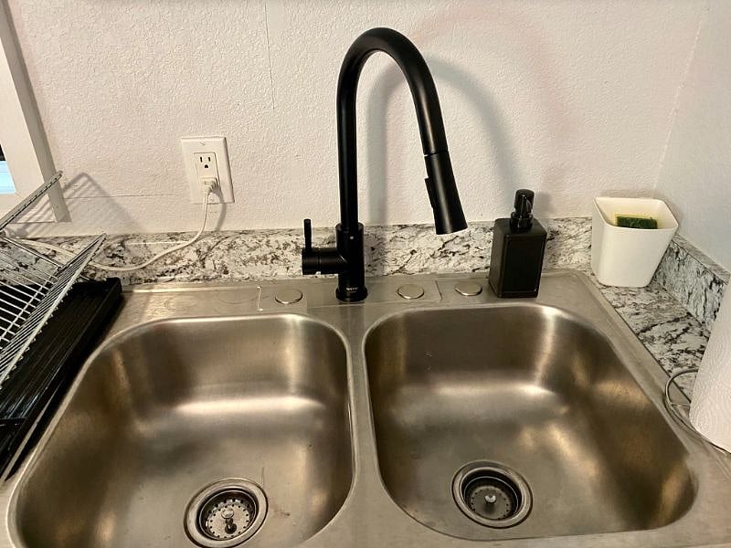 Furnished Finder property 413209_8 photo 9