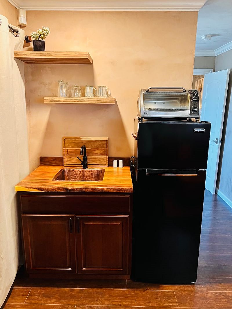 Cutting board fits neatly over sink for more cooking prep space when needed