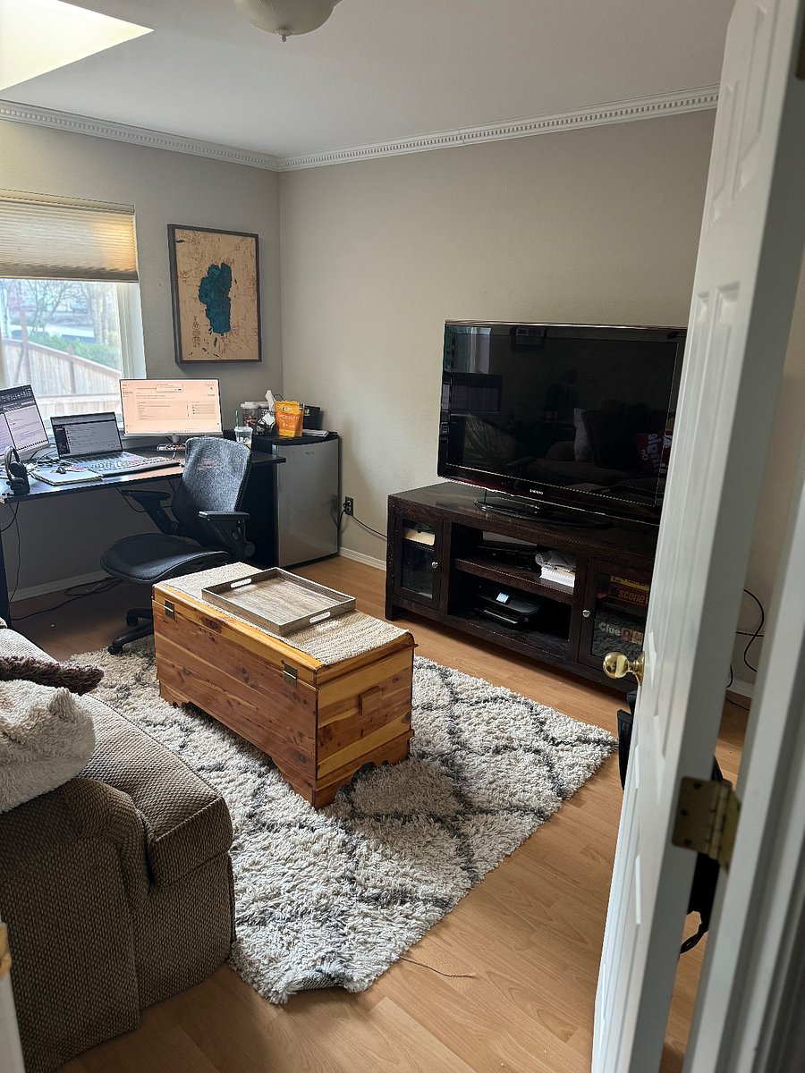 Shared office, tv room upstairs