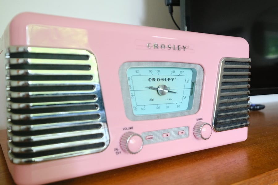 Living Room - working record player with AM/FM radio
