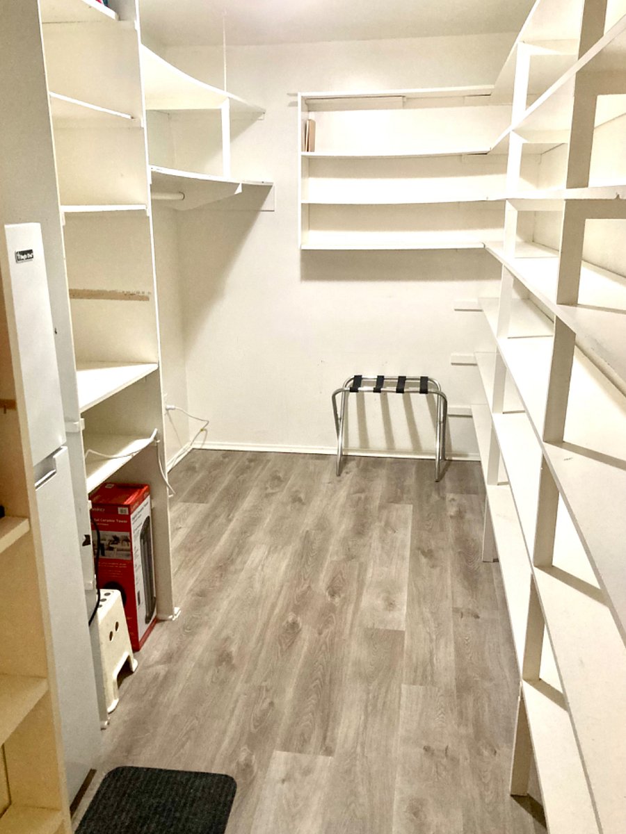 Walk-in closet