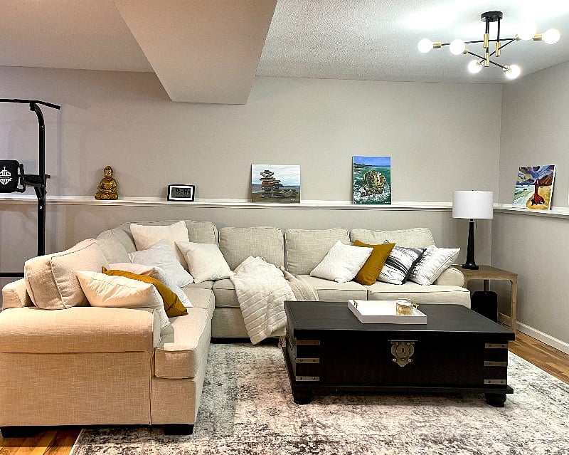 Family Room (First Floor)
