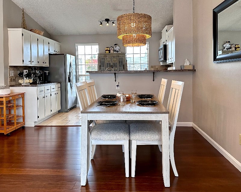 Dining Area (Second Floor)