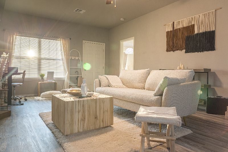 Furnished Finder property 413422_1 photo 21
