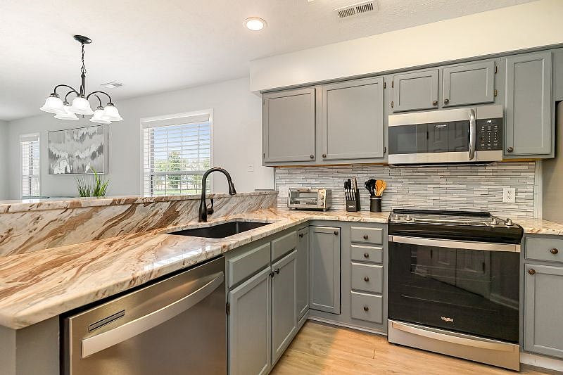 Furnished Finder property 413437_1 photo 10