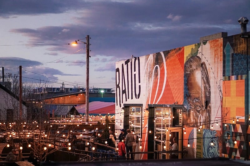 11 minutes/6.5 miles to the RiNo art district - a street art-laden area known for its trendy bars and restaurants. 