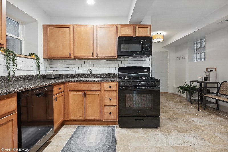 Furnished Finder property 413519_1 photo 9