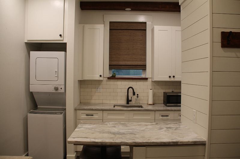Furnished Finder property 413538_1 photo 6