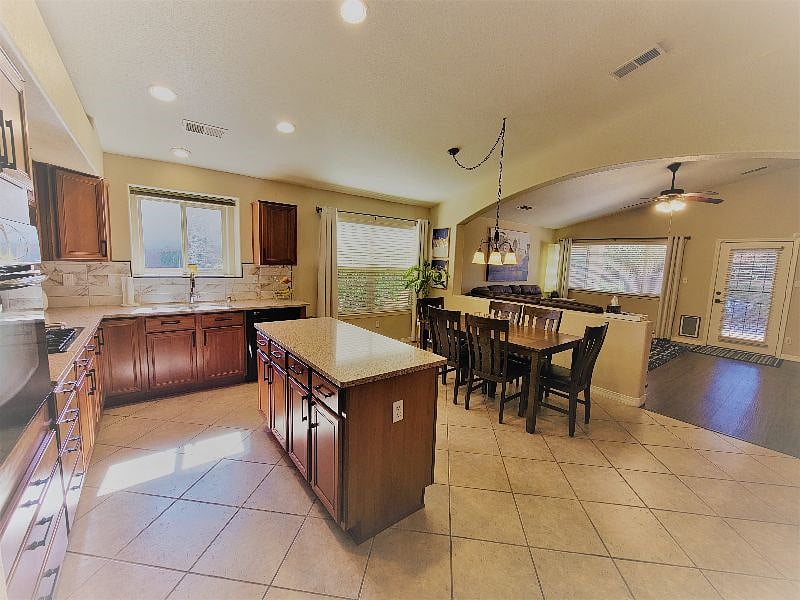 Furnished Finder property 413562_1 photo 9