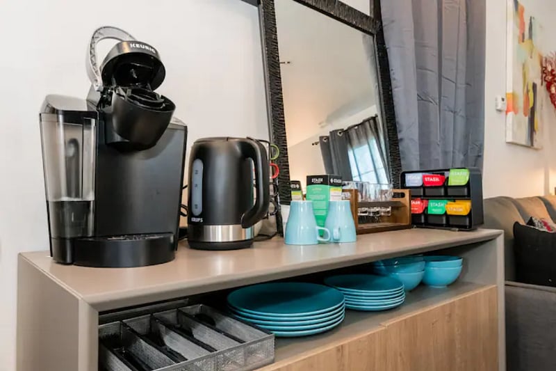 Fully-stocked Keurig coffee maker + complimentary tea.