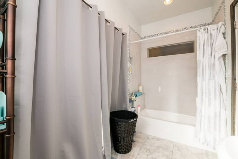 Large shower with tankless water heater (for the perfect water temperature at any time!).