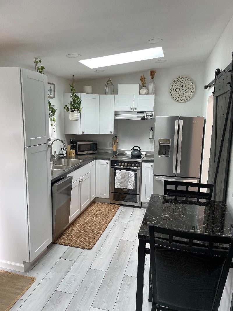 Furnished Finder property 413615_1 photo 3