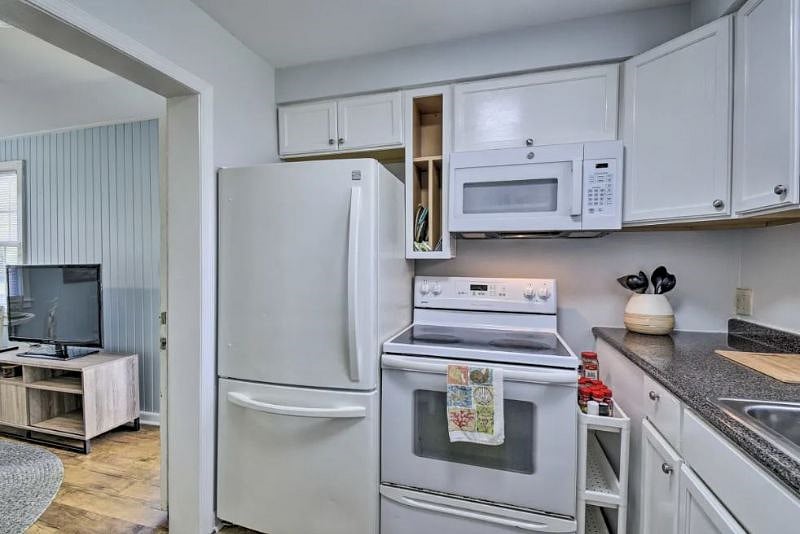Furnished Finder property 413654_1 photo 11