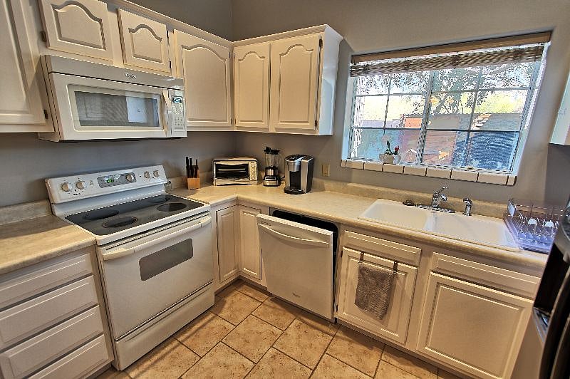 Furnished Finder property 413701_1 photo 5