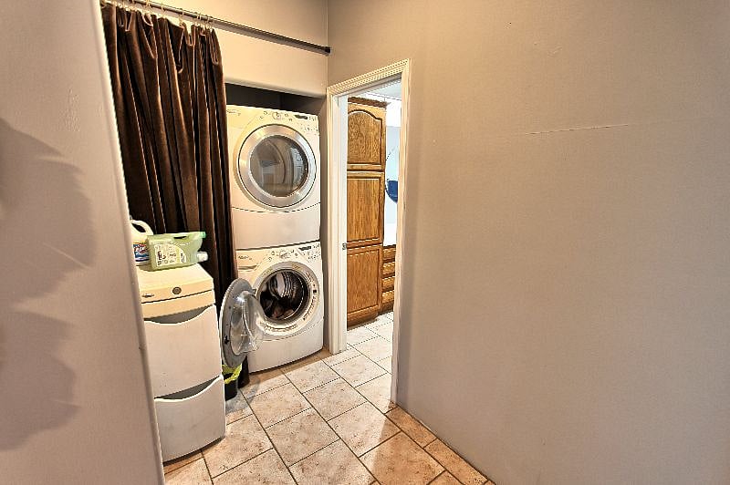 Furnished Finder property 413701_1 photo 9
