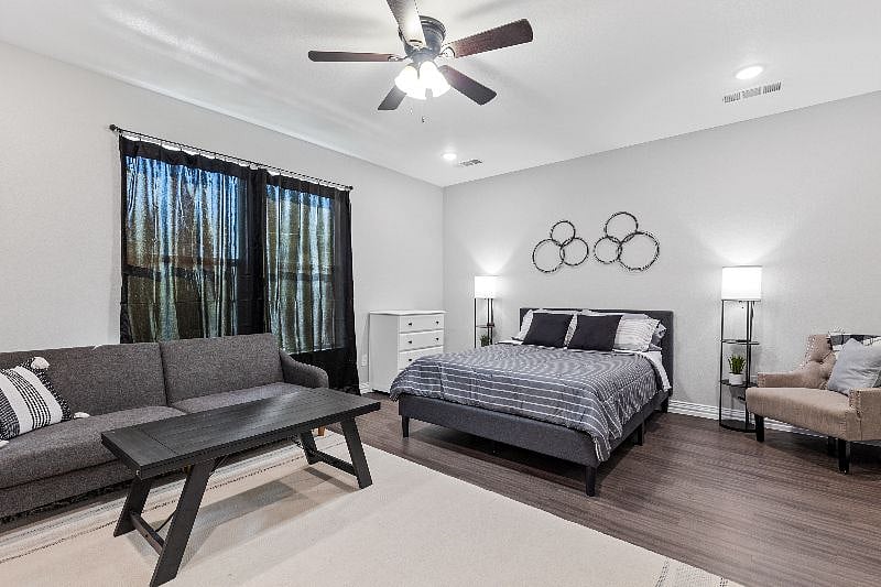 Furnished Finder property 413707_1 photo 16