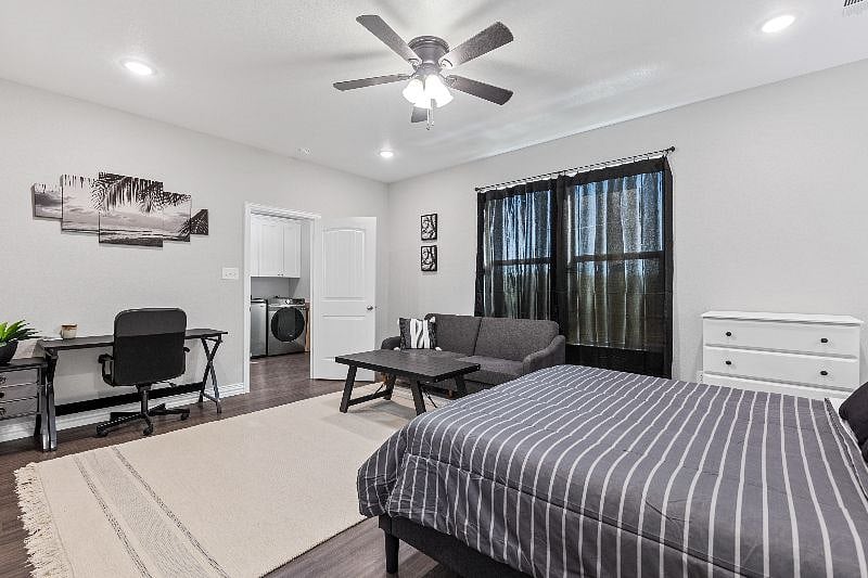 Furnished Finder property 413707_1 photo 17