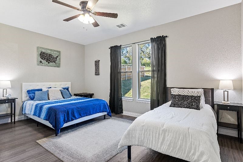 Furnished Finder property 413707_1 photo 22