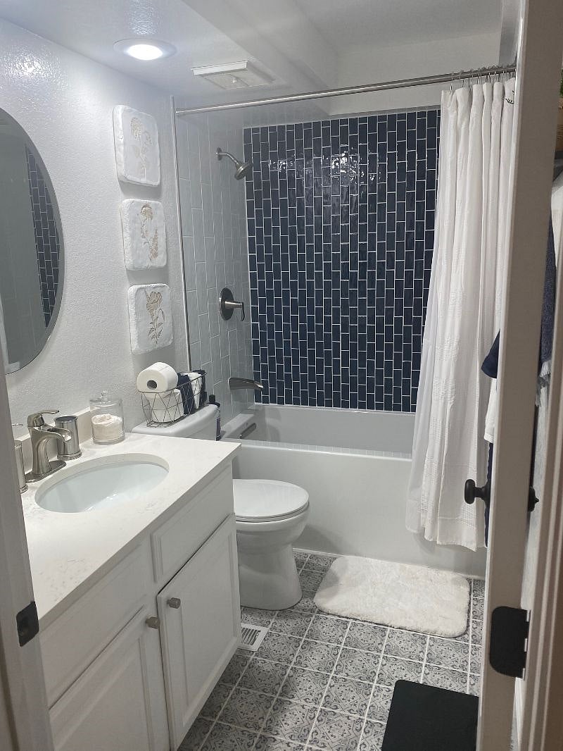 Hall bathroom to be used by Tenant