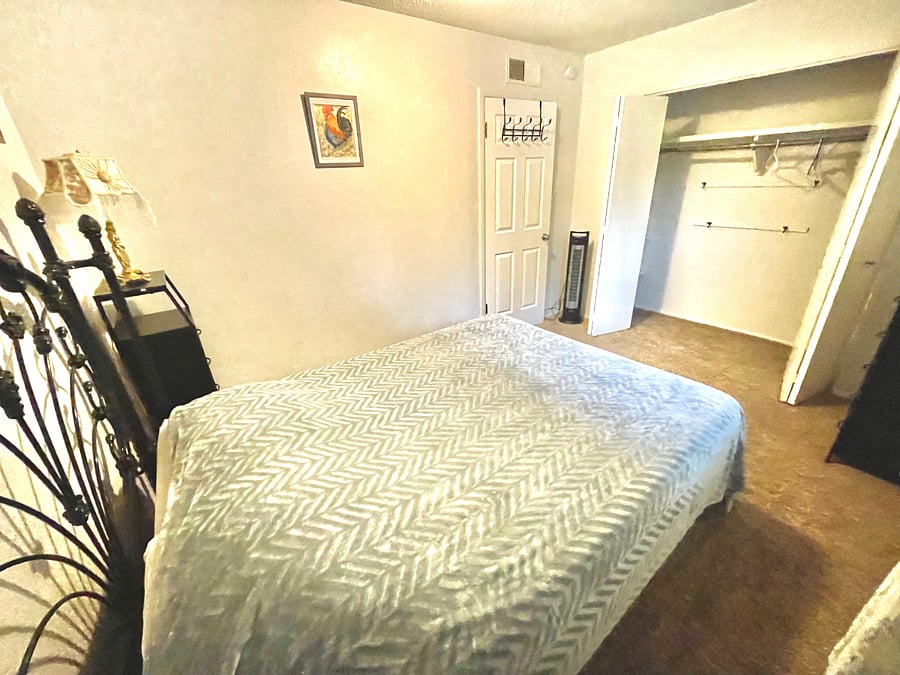 Furnished Finder property 413728_1 photo 11