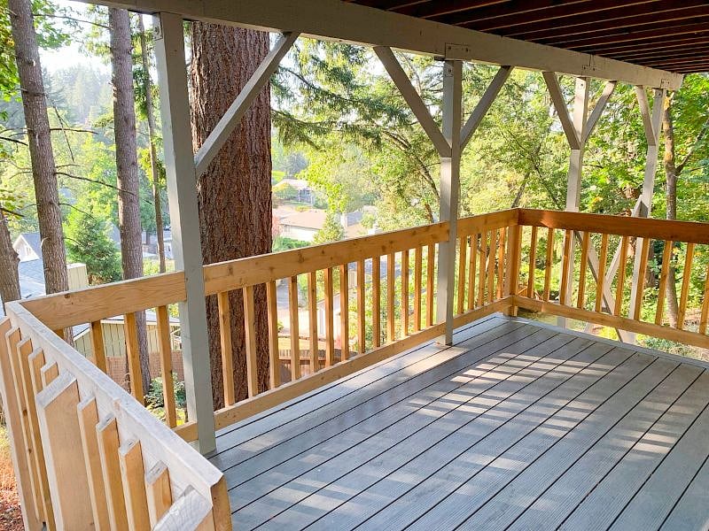 Private deck