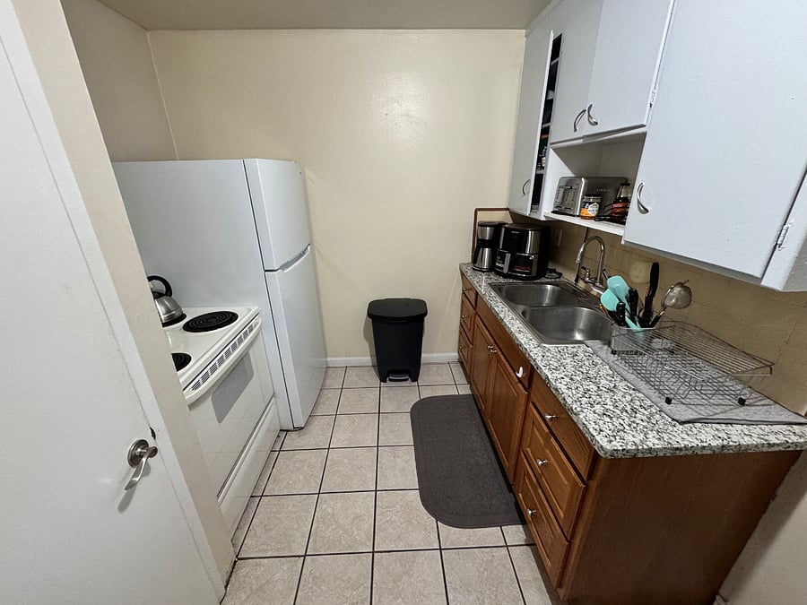 Furnished Finder property 413755_2 photo 5