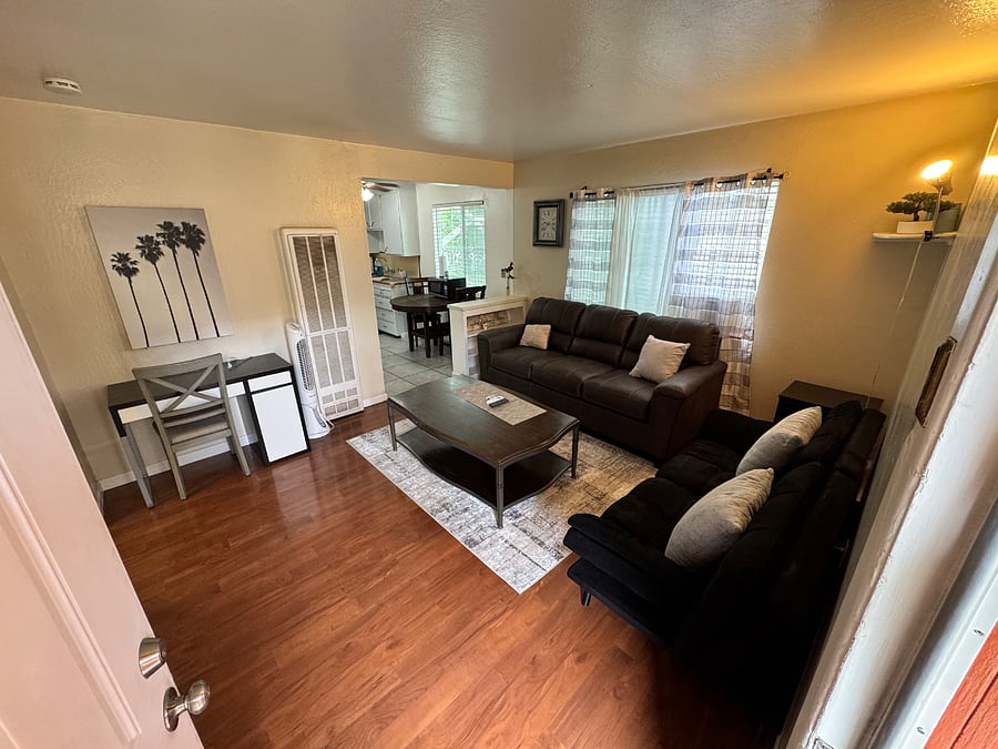 Furnished Finder property 413755_4 photo 3