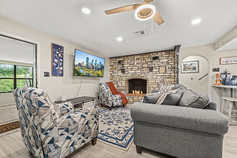 Furnished Finder property 413757_1 photo 20