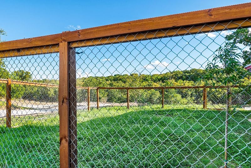 dog pen