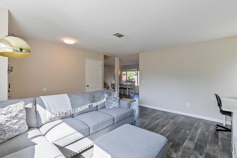 Furnished Finder property 413762_1 photo 6