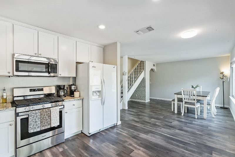 Furnished Finder property 413762_1 photo 11