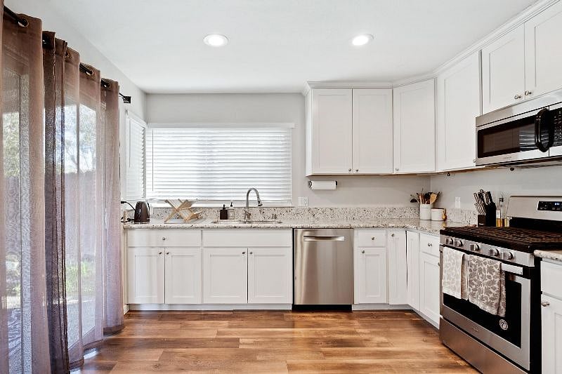 Furnished Finder property 413762_1 photo 12