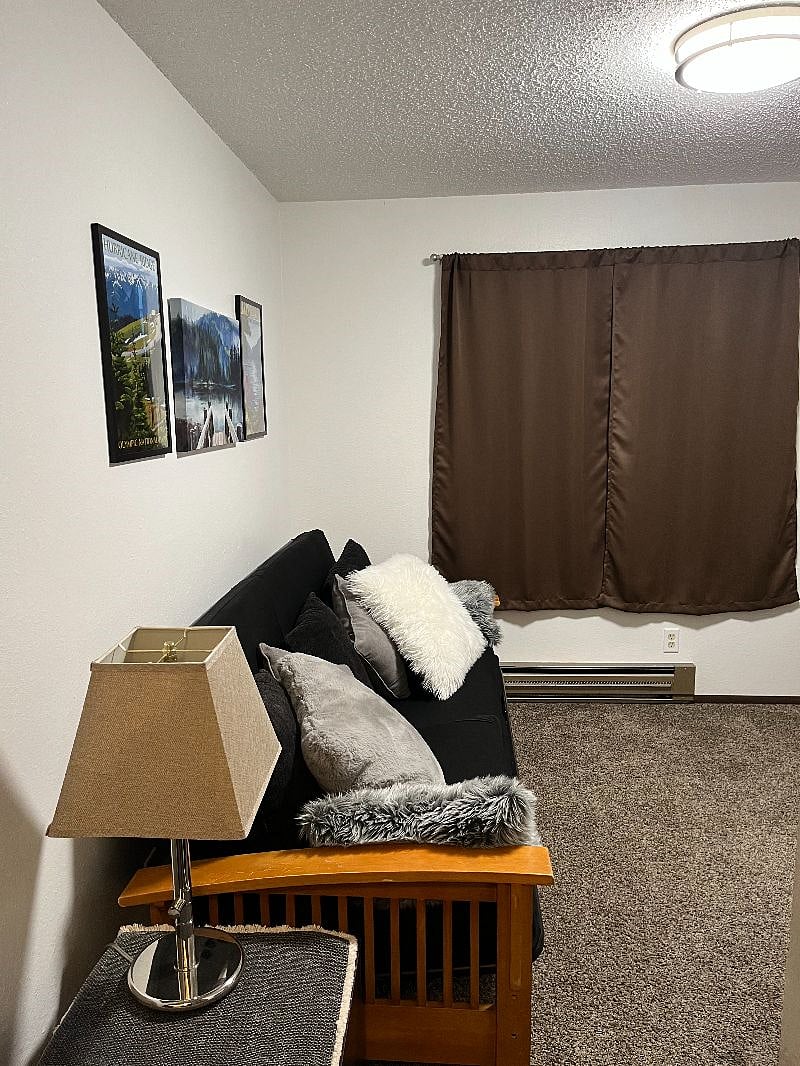 Office/Lounge