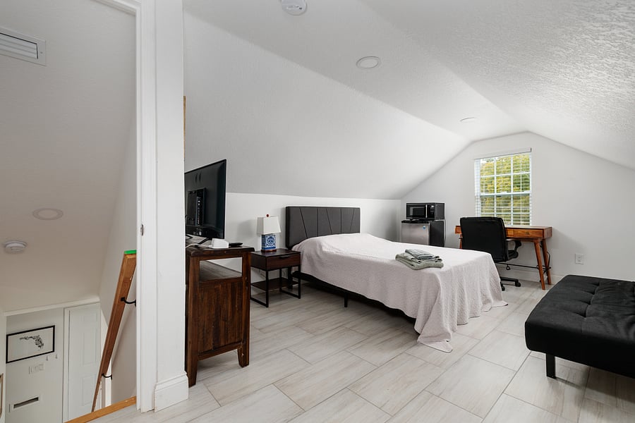 Furnished Finder property 413838_1 photo 8