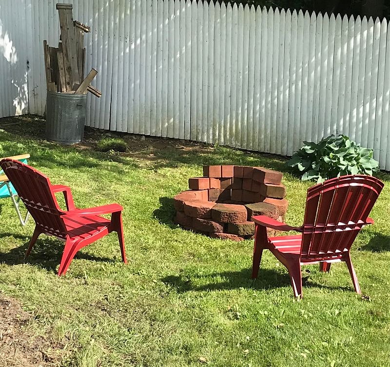 FIRE PIT IN BACK YARD