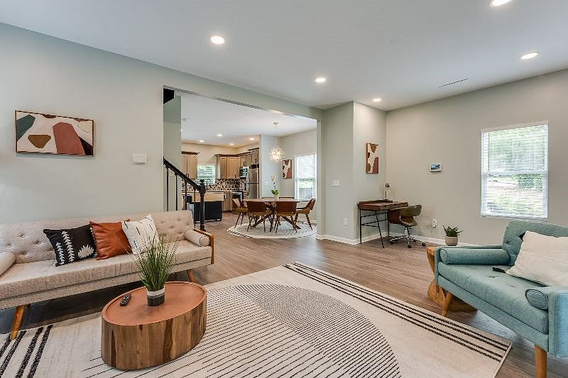 Furnished Finder property 413885_1 photo 8