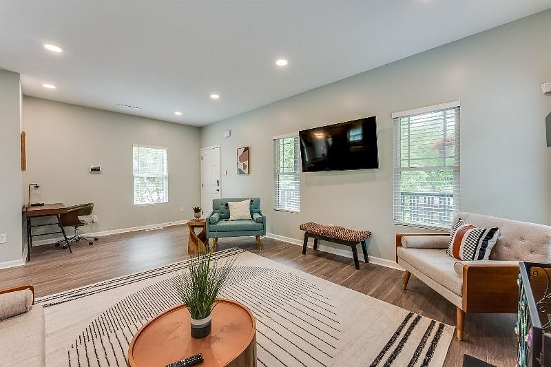 Furnished Finder property 413885_1 photo 4