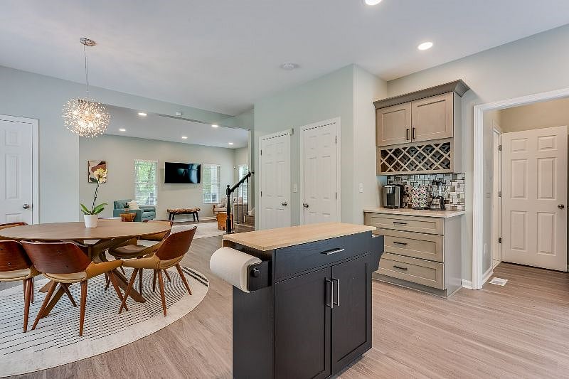 Furnished Finder property 413885_1 photo 13