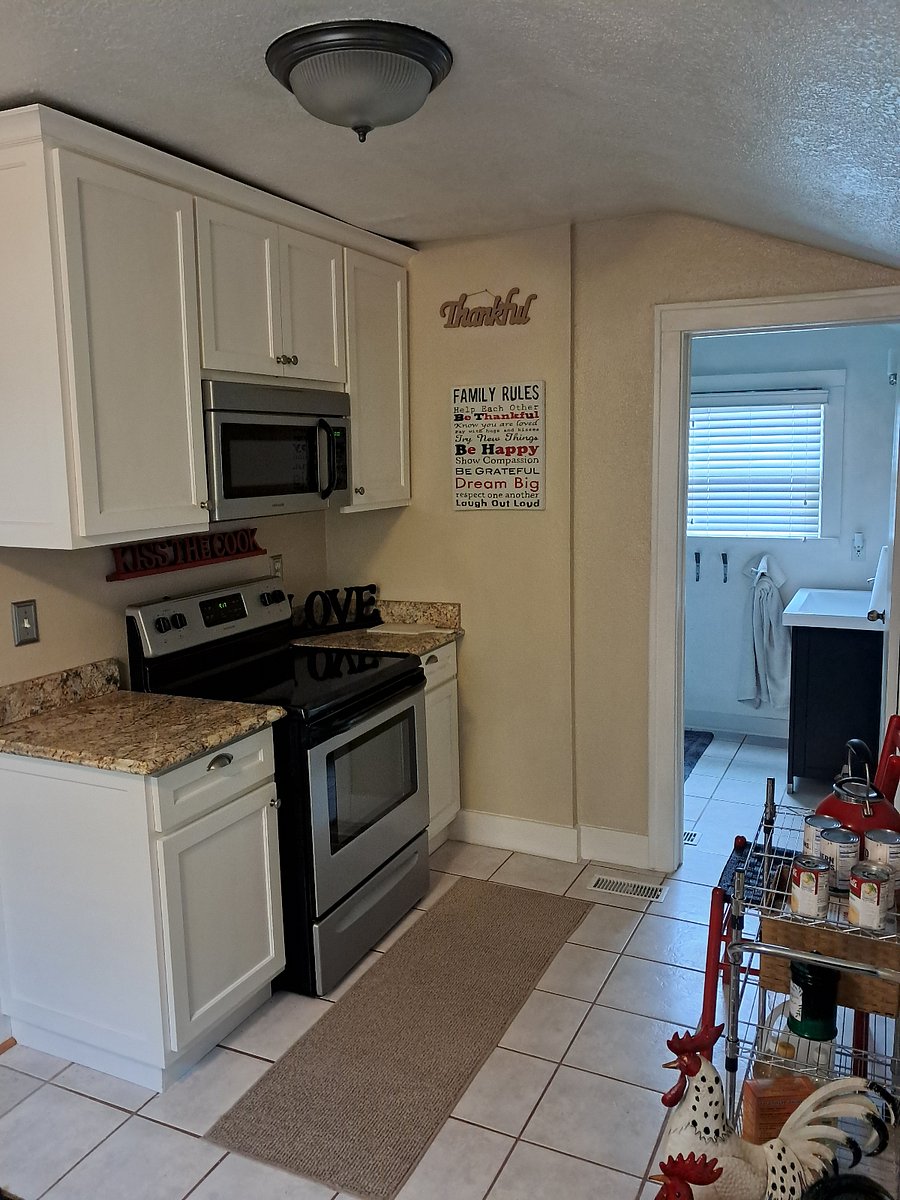 Furnished Finder property 413947_1 photo 11