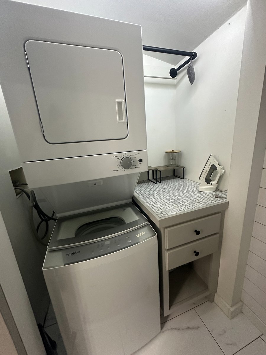 Washer / dryer in the bathroom