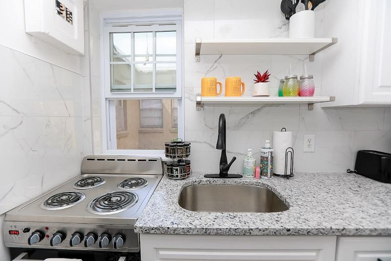 Furnished Finder property 414256_1 photo 24